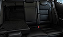 Спинки задних сидений Malibu, складываемые в пропорции 60:40, можно откинуть вперед, если Вам понадобится больше места для багажа. На фото изображен автомобиль в стандартной комплектации LTZ с кожаными сиденьями Meridian
